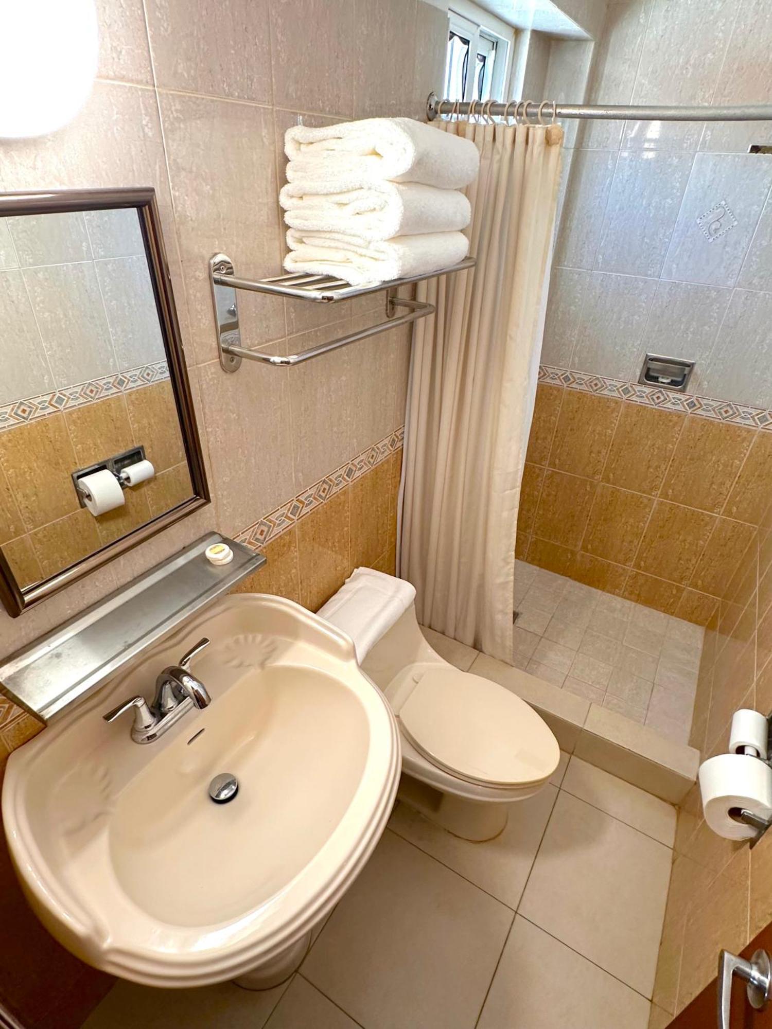 Hotel Andros Colon Ngoại thất bức ảnh