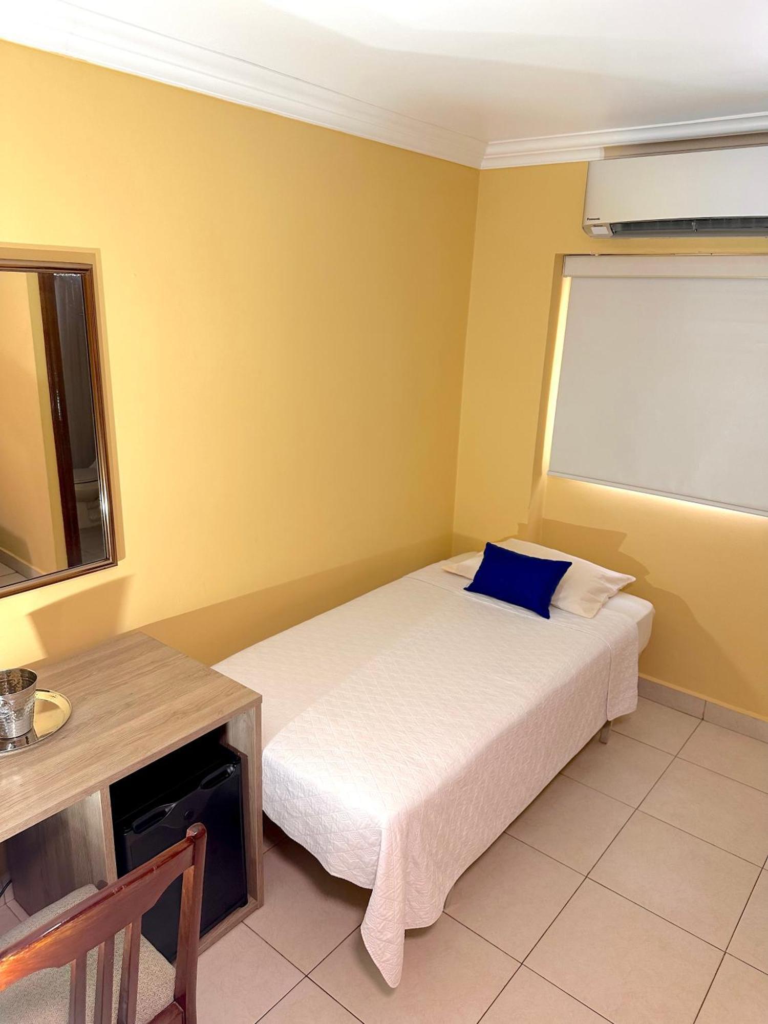Hotel Andros Colon Ngoại thất bức ảnh